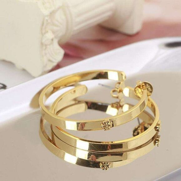 Tory Burch Gold One Raised Logo Hoop Earings - Picture 3 of 5